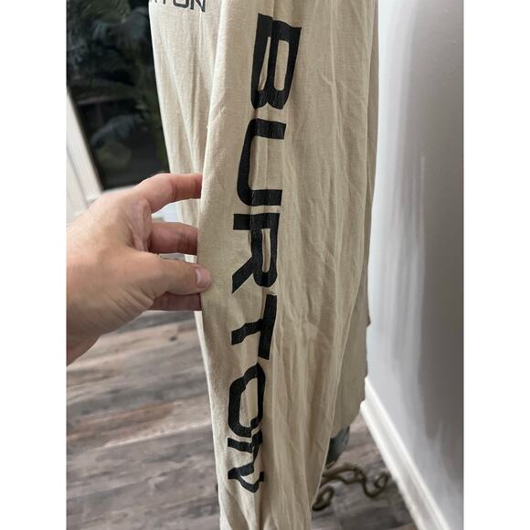 BURTON Snowboarding Crewneck Tan Long Sleeve T-Shirt Mens M SpellOut Outdoors - Picture 4 of 5